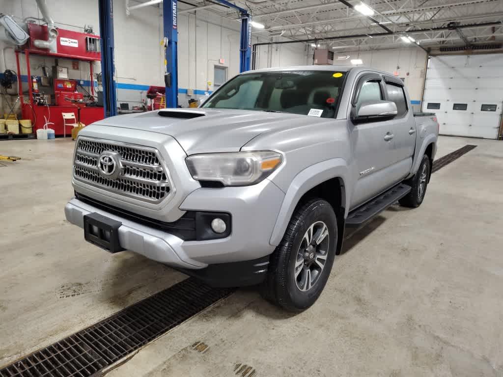 2017 Toyota Tacoma TRD Sport - Photo 3