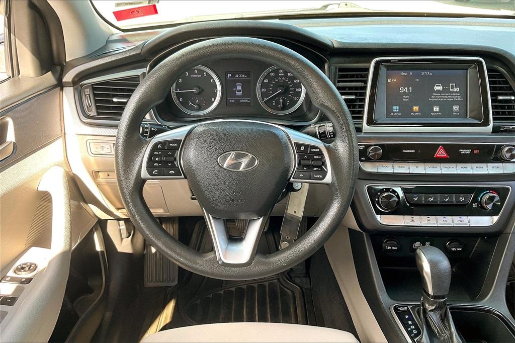 2019 Hyundai Sonata SE - Photo 16