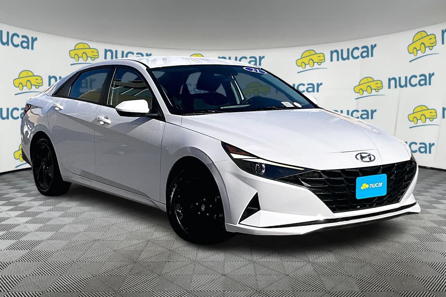 2021 Hyundai Elantra SEL - Photo 1