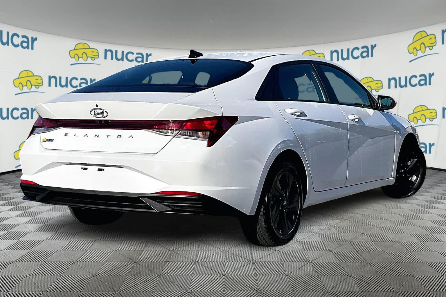 2021 Hyundai Elantra SEL - Photo 6