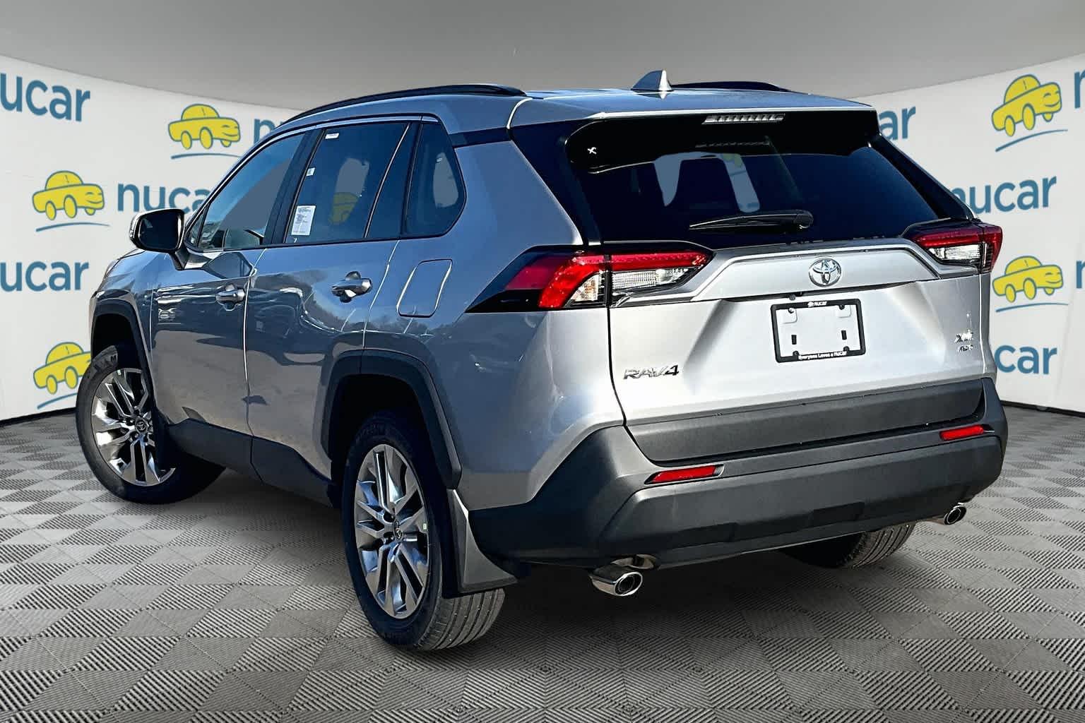 2025 Toyota RAV4 XLE Premium - Photo 5