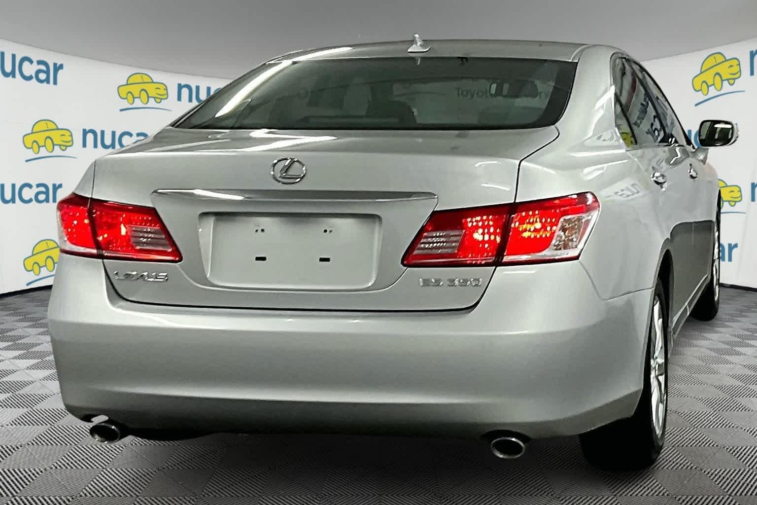 2010 Lexus ES 350  - Photo 6