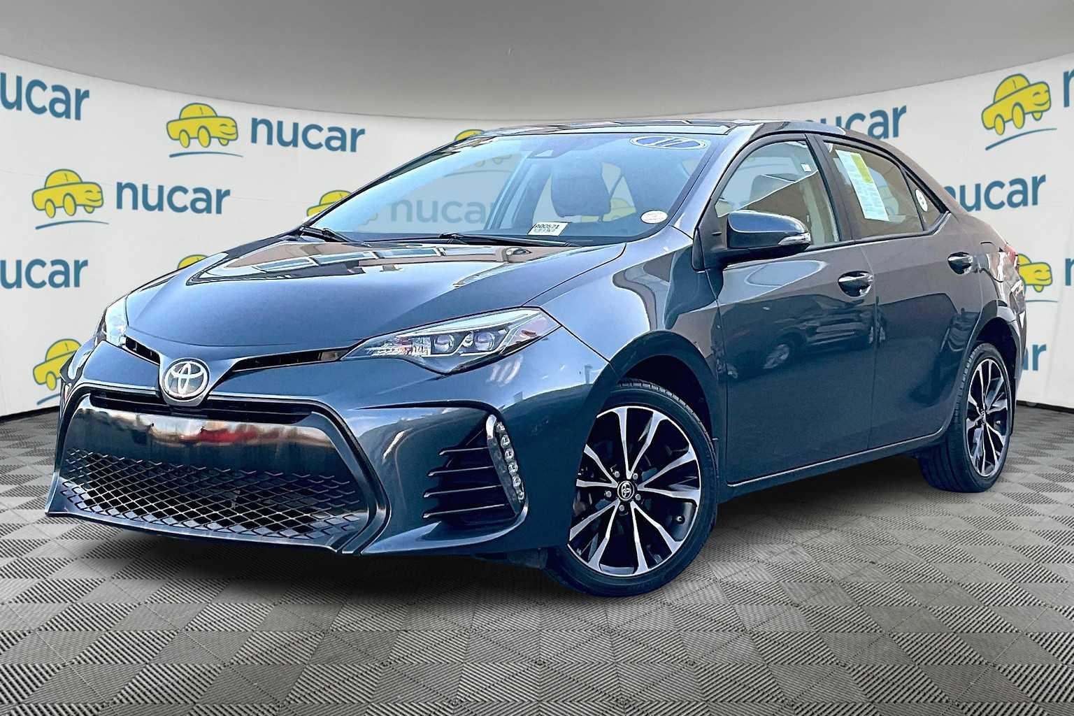 2017 Toyota Corolla SE - Photo 3