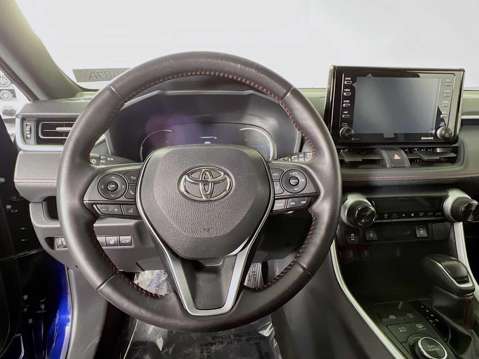 2021 Toyota RAV4 Prime SE - Photo 11