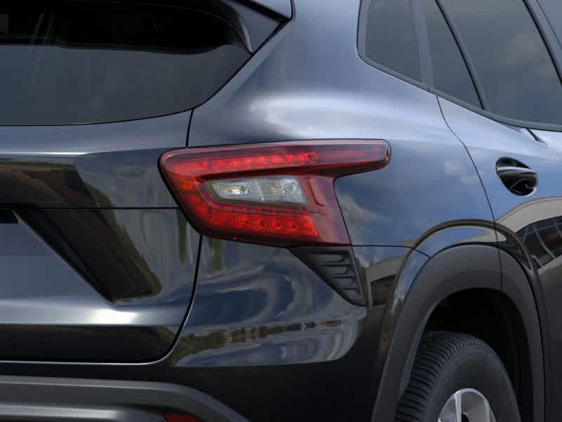 2025 Chevrolet Trax LS - Photo 11