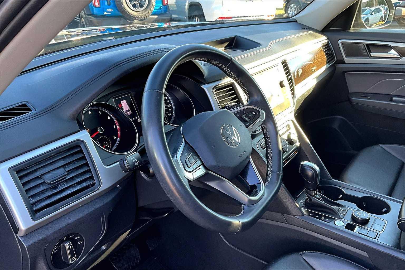 2021 Volkswagen Atlas 3.6L V6 SE w/Technology - Photo 8