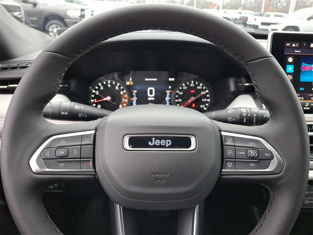 2025 Jeep Compass Limited - Photo 14