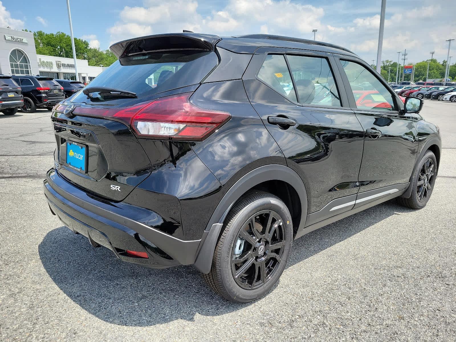 2024 Nissan Kicks SR - Photo 6