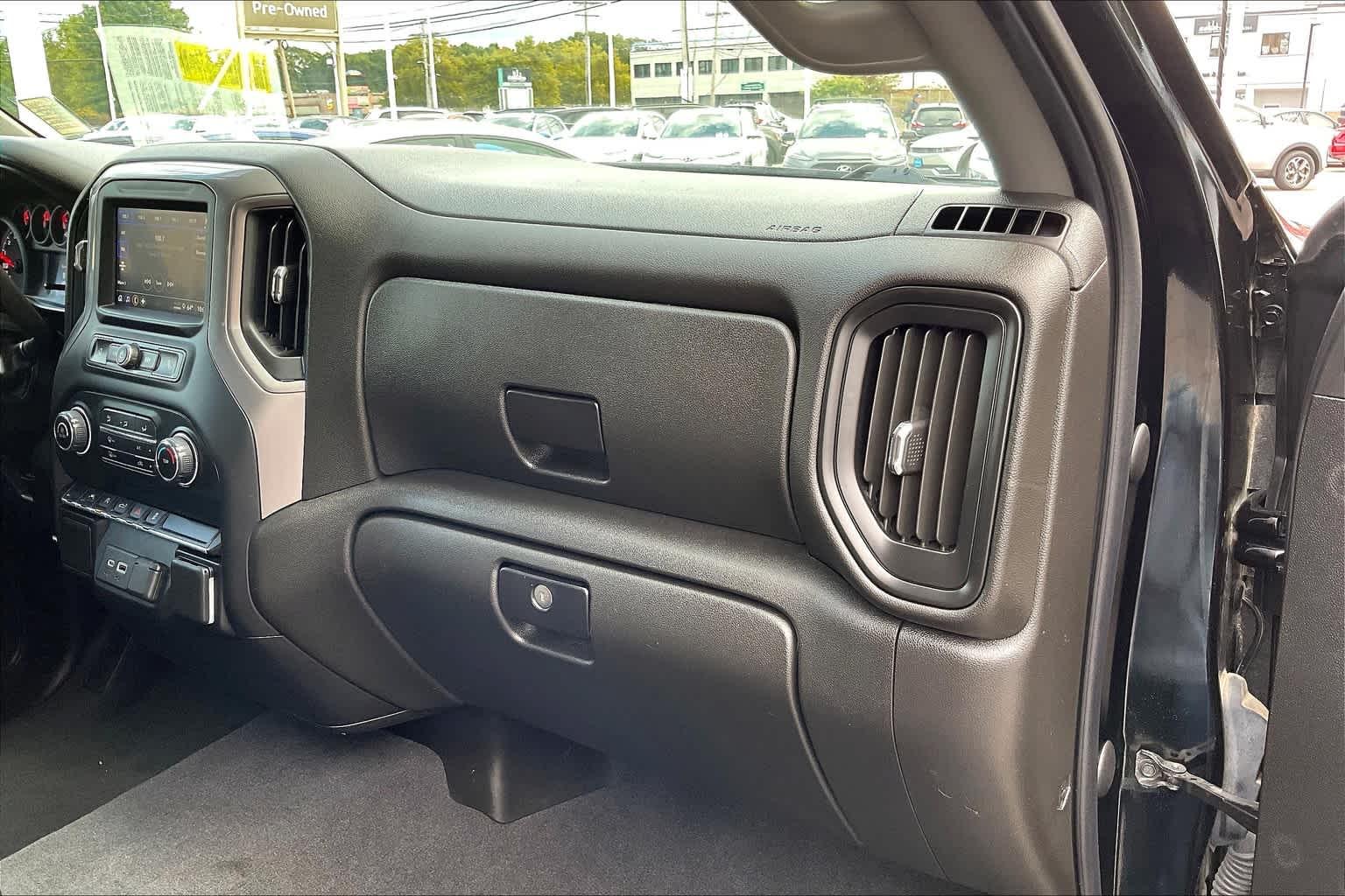 2022 Chevrolet Silverado 1500 Custom 4WD Crew Cab 147 - Photo 13