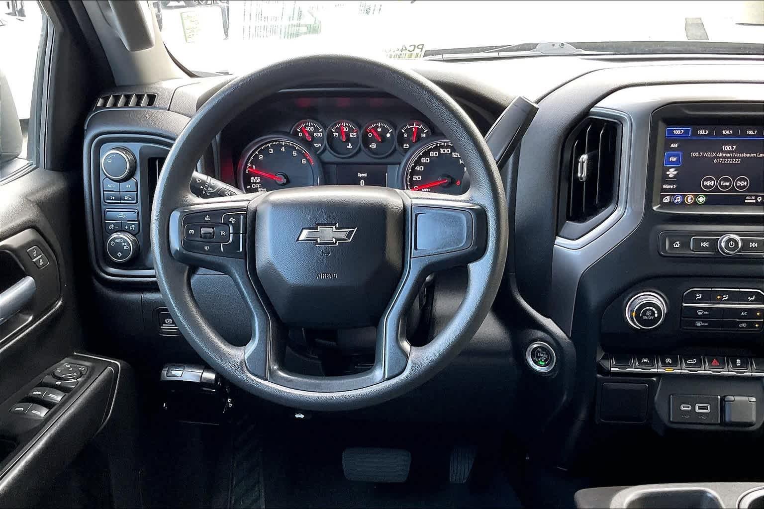 2022 Chevrolet Silverado 1500 Custom 4WD Crew Cab 147 - Photo 17