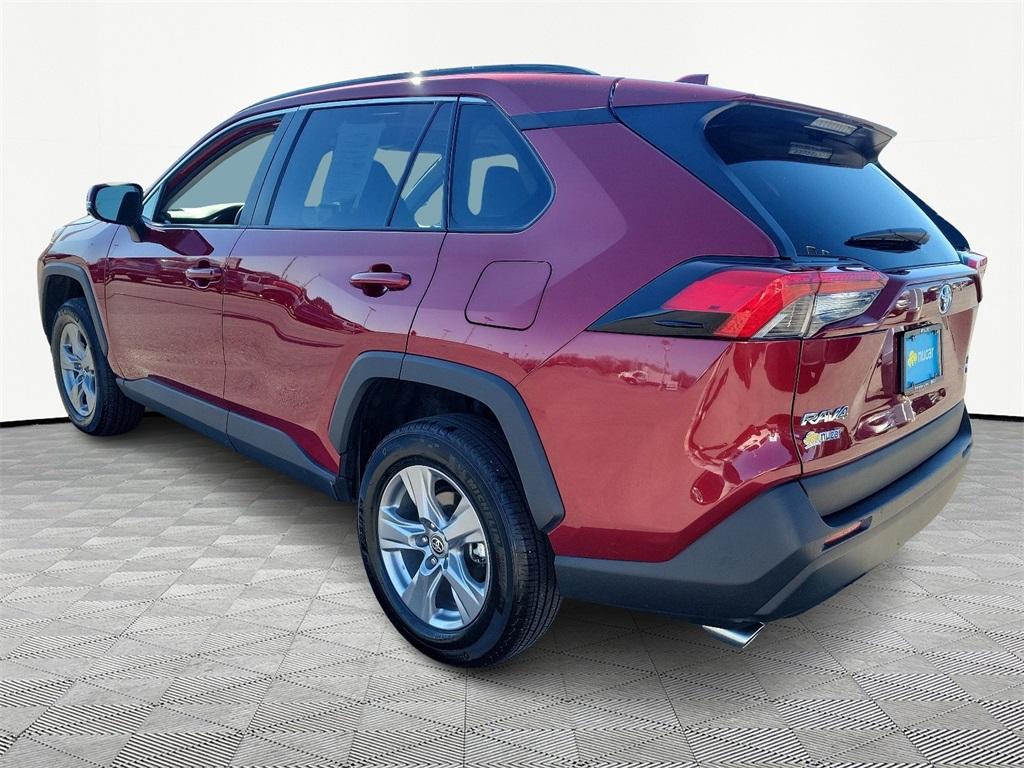 2023 Toyota RAV4 XLE - Photo 4