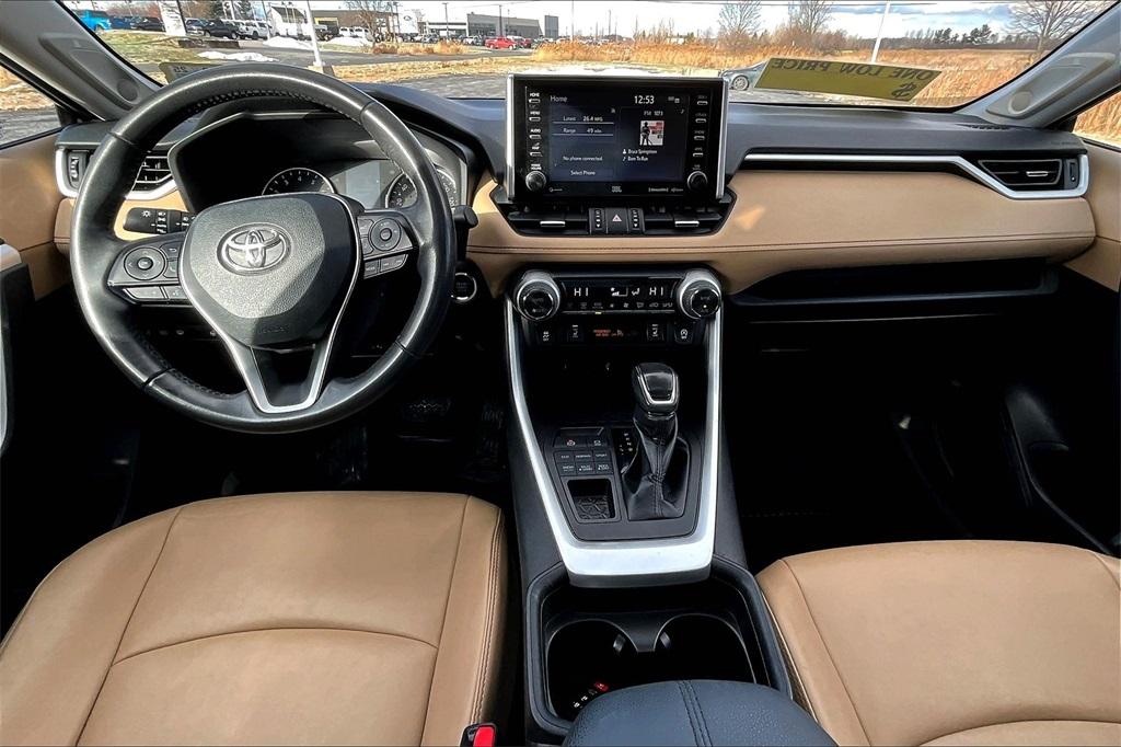 2021 Toyota RAV4 XLE Premium - Photo 21