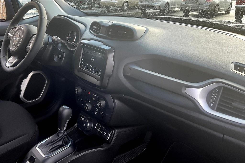 2021 Jeep Renegade Latitude - Photo 13