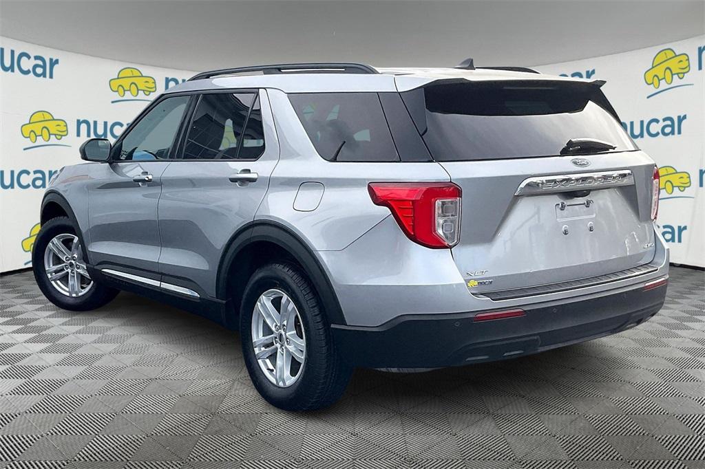 2021 Ford Explorer XLT - Photo 4