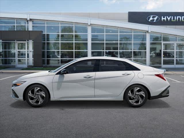 2025 Hyundai Elantra SEL Sport - Photo 4