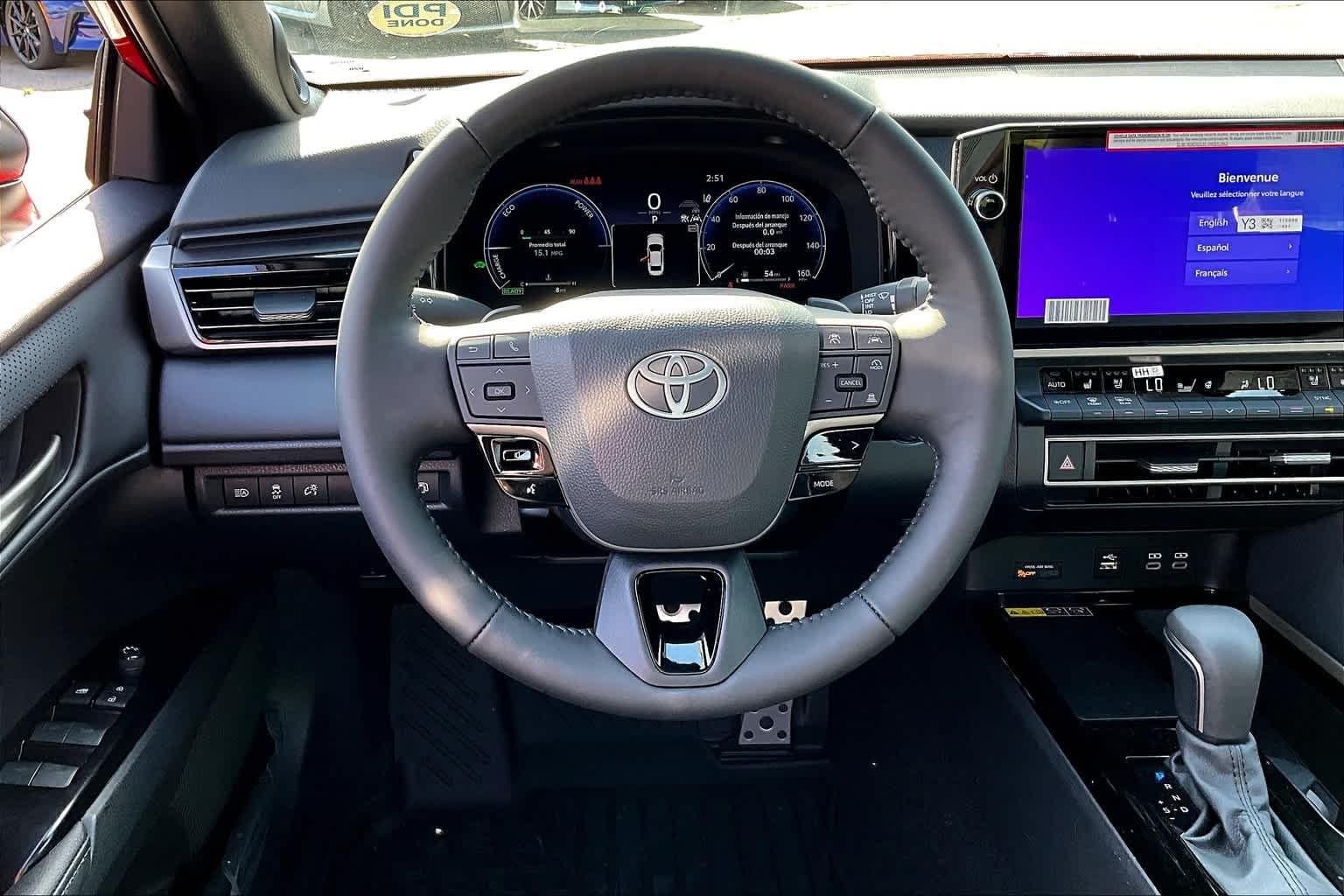 2025 Toyota Camry XSE - Photo 8