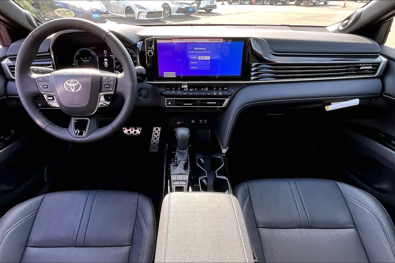 2025 Toyota Camry XSE - Photo 10