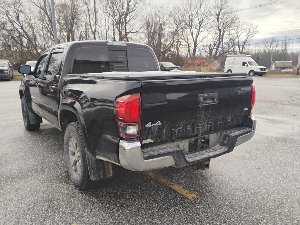 2021 Toyota Tacoma SR5 - Photo 2