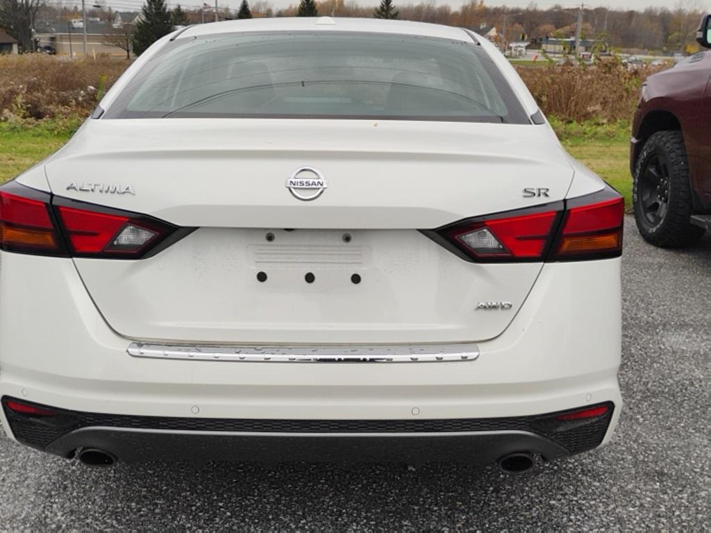 2021 Nissan Altima 2.5 SR - Photo 4