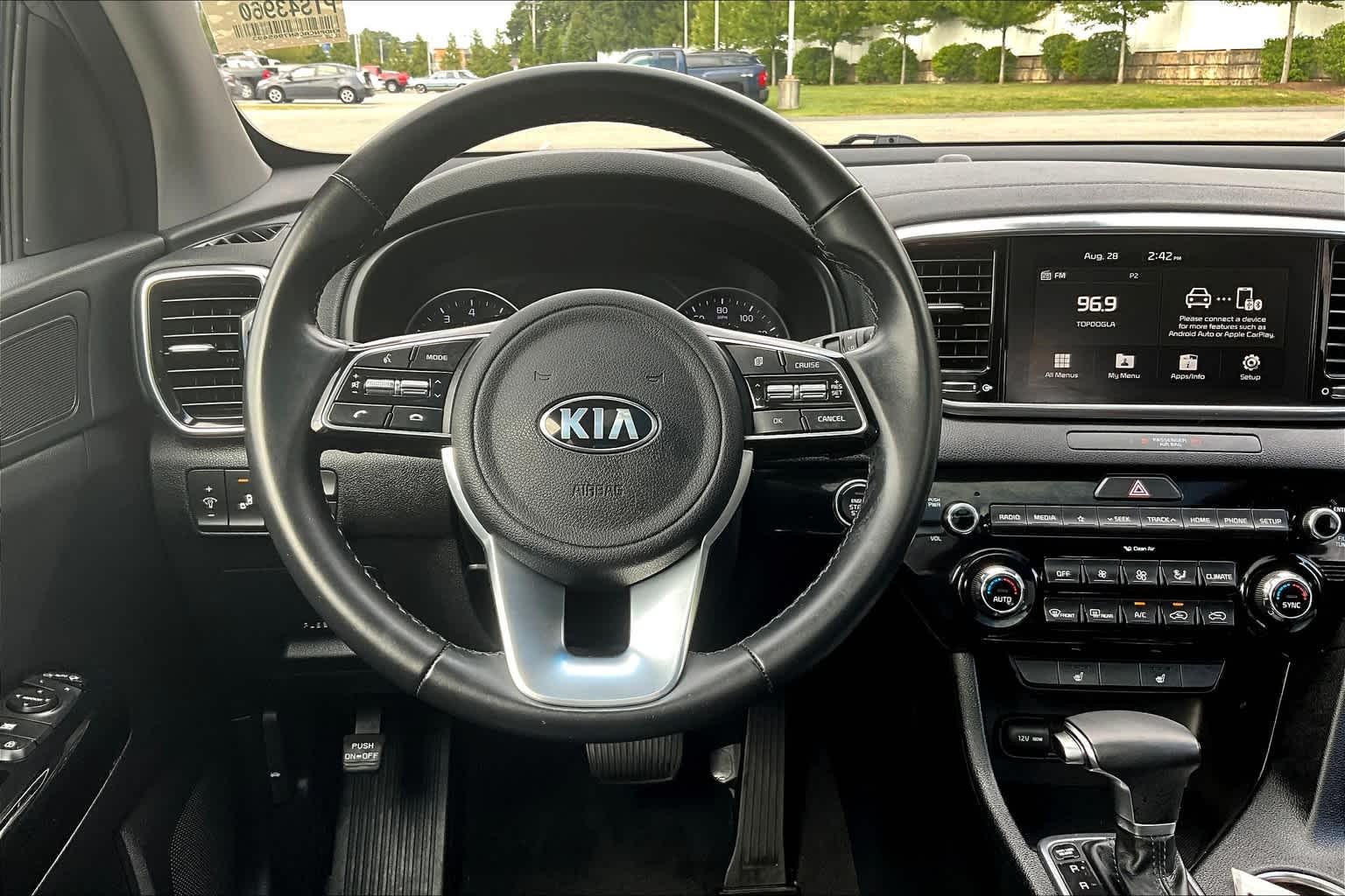 2022 Kia Sportage EX - Photo 17