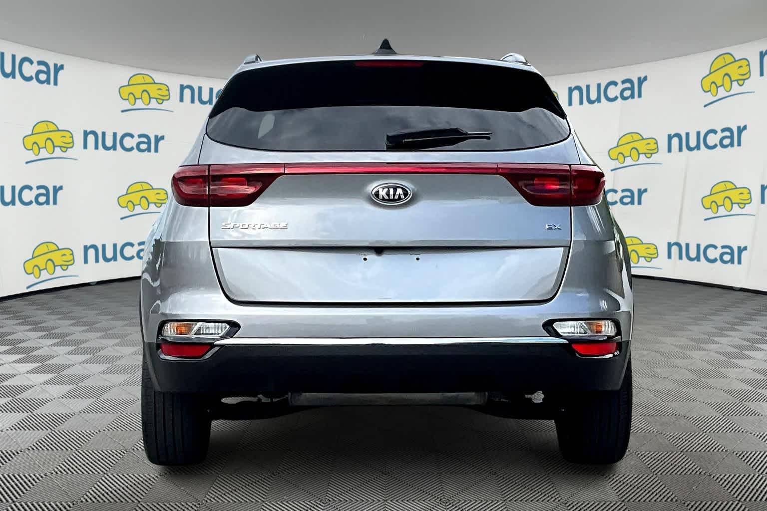 2022 Kia Sportage EX - Photo 5