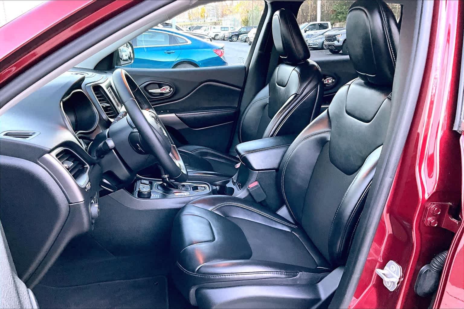 2019 Jeep Cherokee Latitude Plus - Photo 10