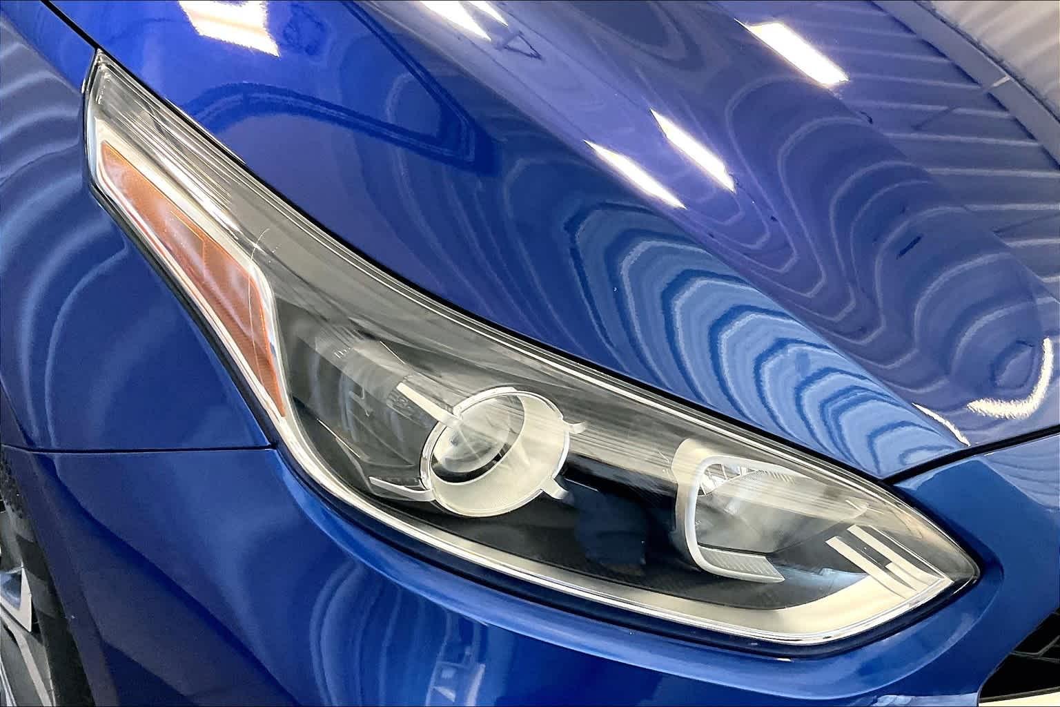 2021 Kia Forte LXS - Photo 32