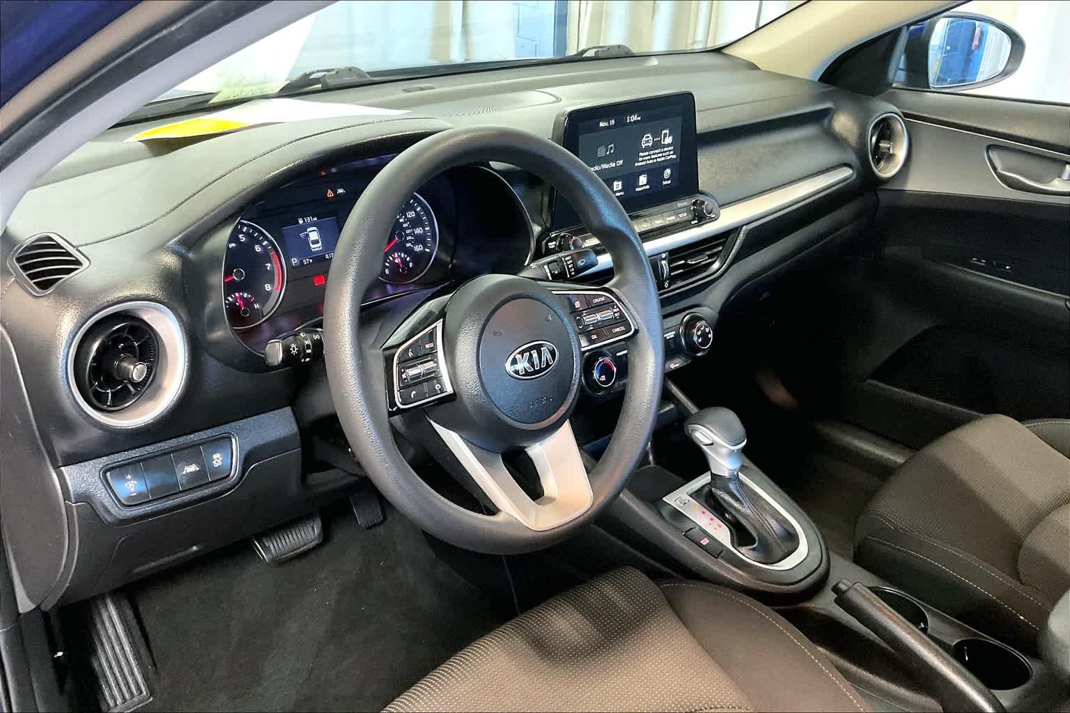 2021 Kia Forte LXS - Photo 8