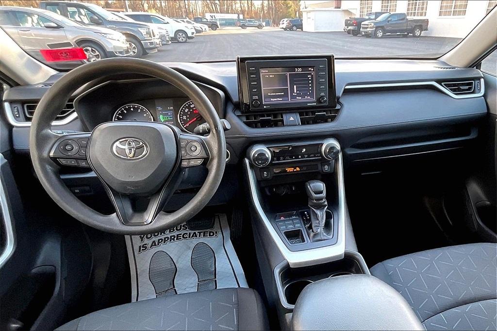 2021 Toyota RAV4 XLE - Photo 22