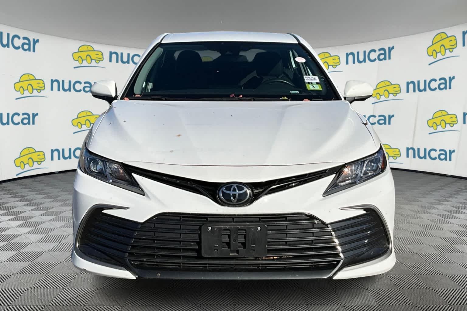 2022 Toyota Camry LE - Photo 2