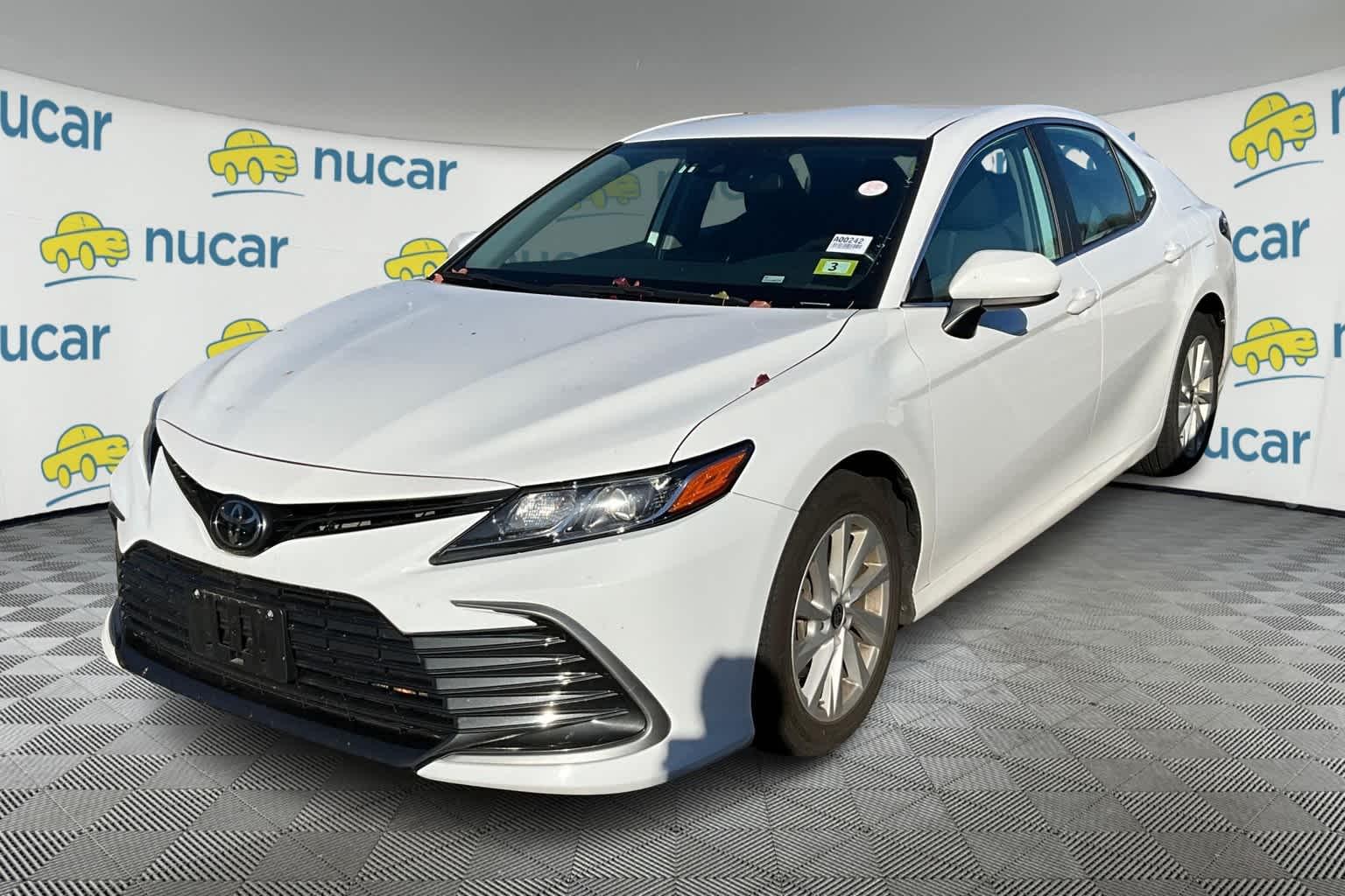 2022 Toyota Camry LE - Photo 3