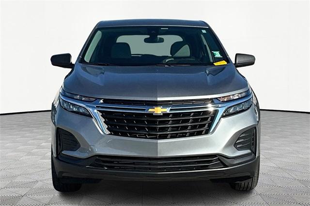 2024 Chevrolet Equinox LS - Photo 2