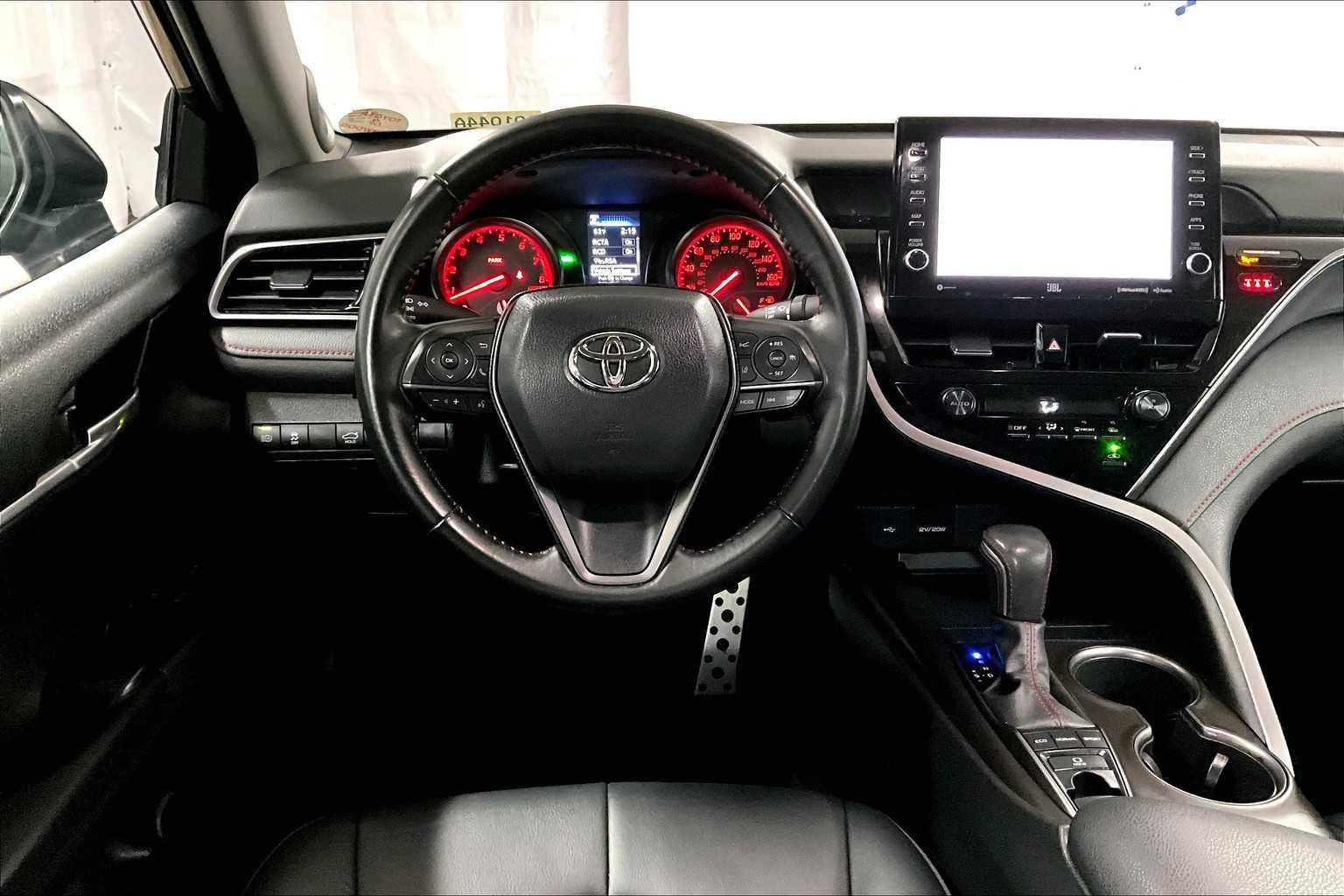 2023 Toyota Camry TRD V6 - Photo 17