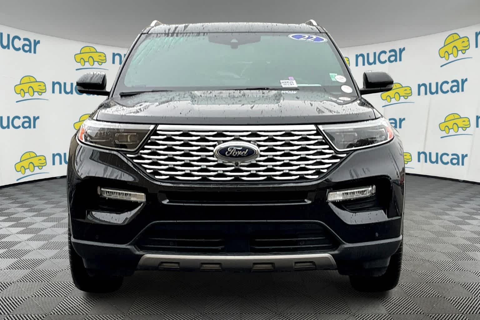 2022 Ford Explorer Platinum - Photo 2