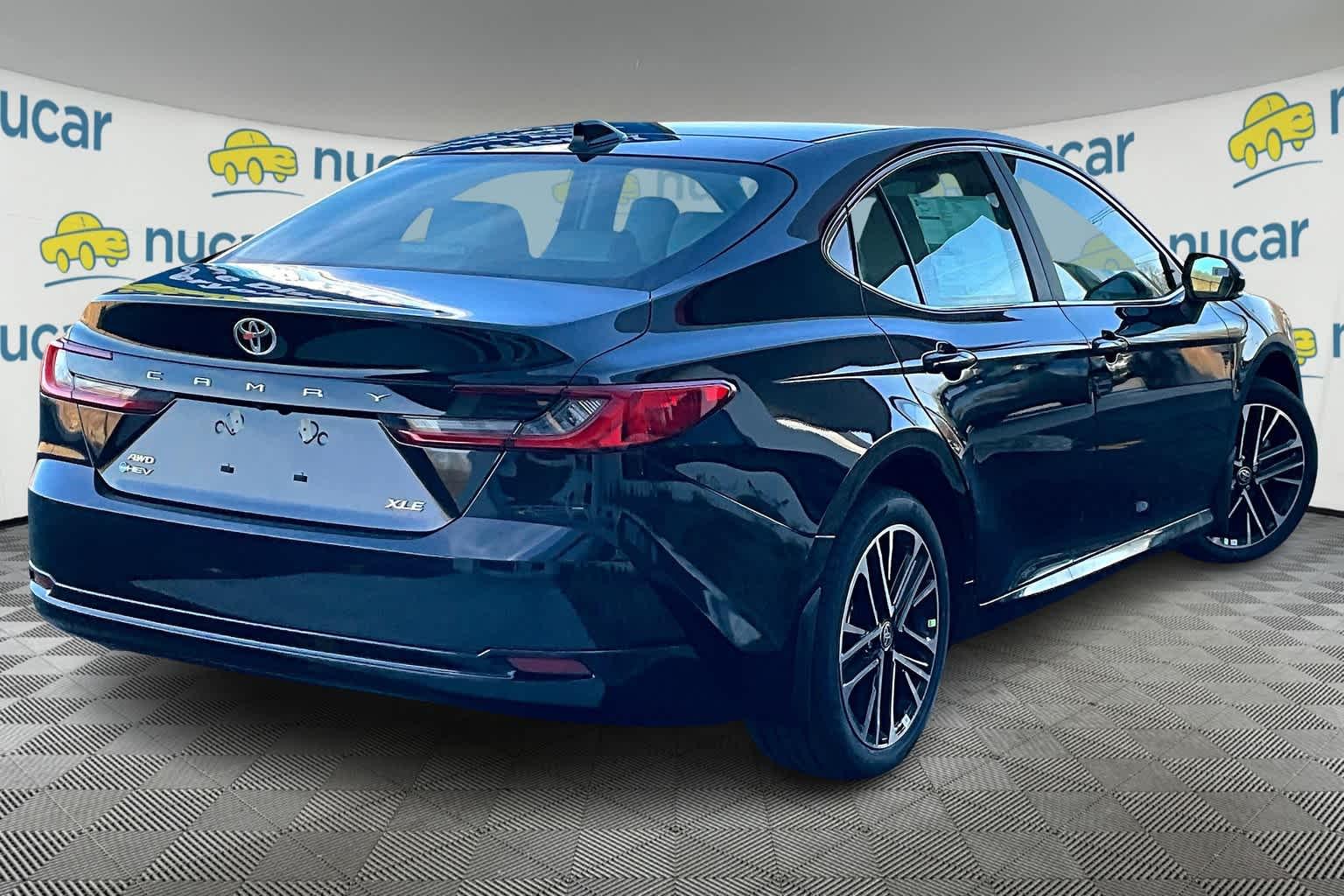 2025 Toyota Camry XLE - Photo 7