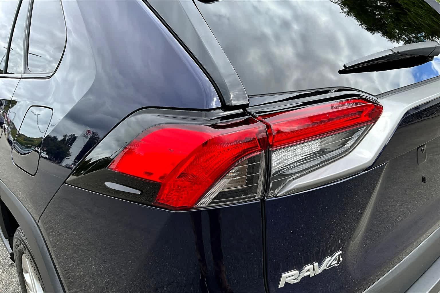 2021 Toyota RAV4 Limited - Photo 34