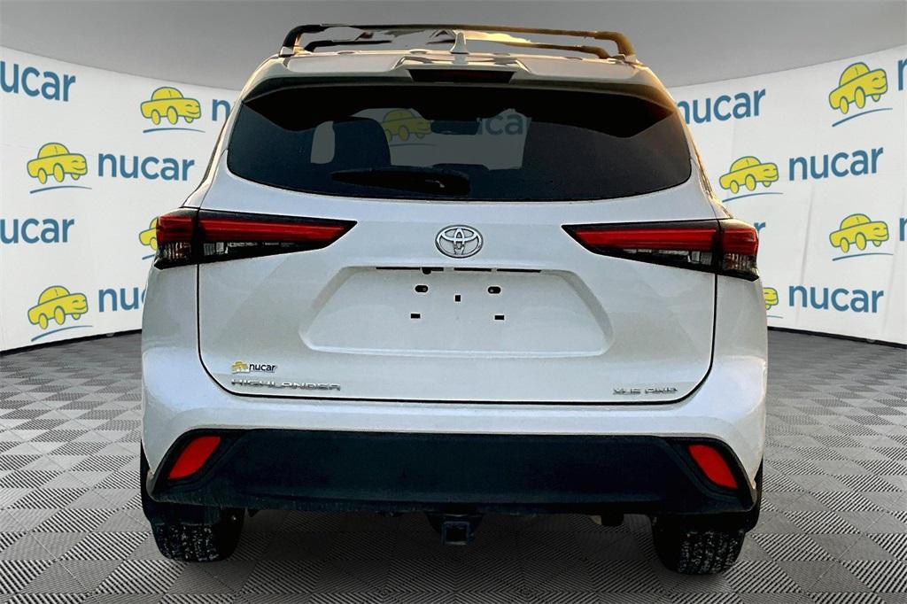 2021 Toyota Highlander XLE - Photo 5