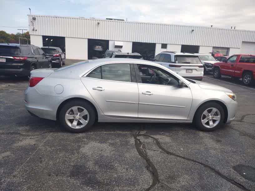 2014 Chevrolet Malibu LS - Photo 9