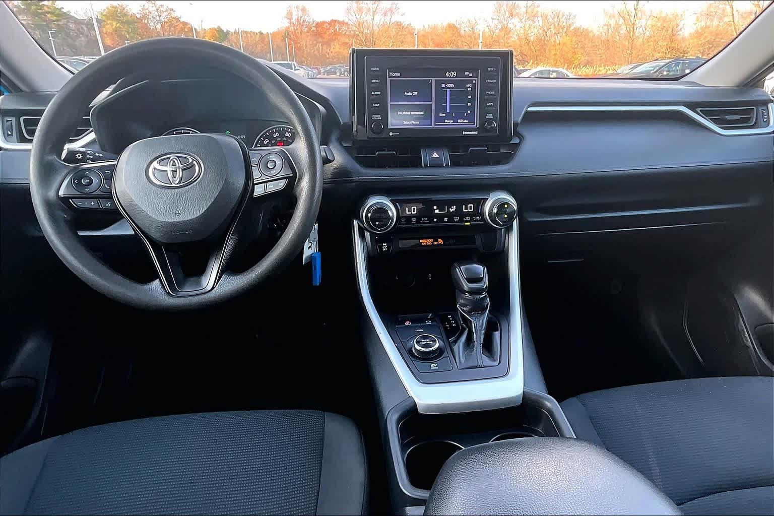 2021 Toyota RAV4 Hybrid LE - Photo 21