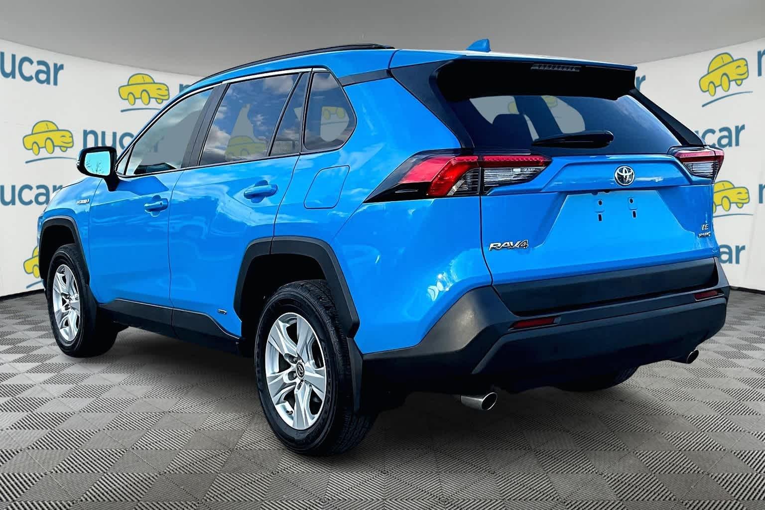 2021 Toyota RAV4 Hybrid LE - Photo 4