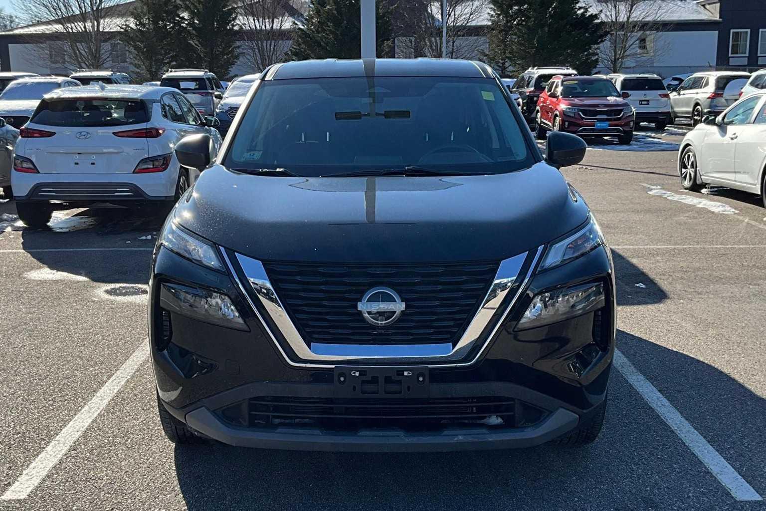 2023 Nissan Rogue S - Photo 2