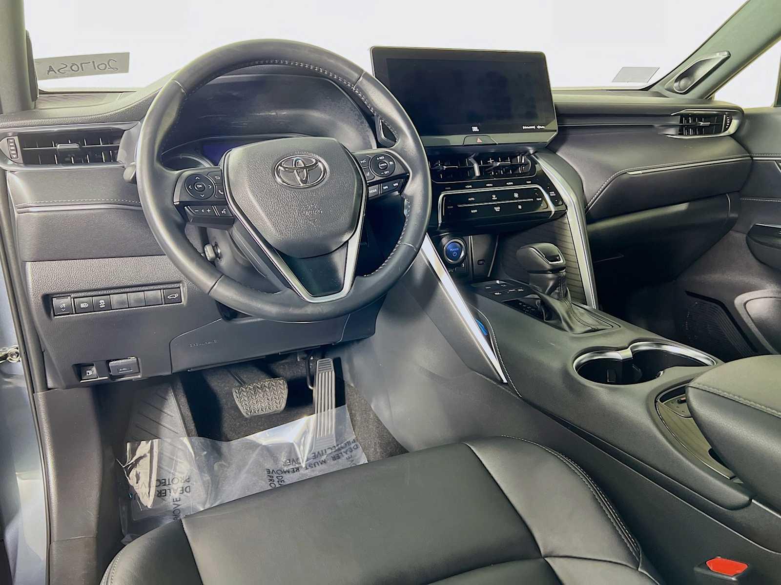 2022 Toyota Venza XLE - Photo 9