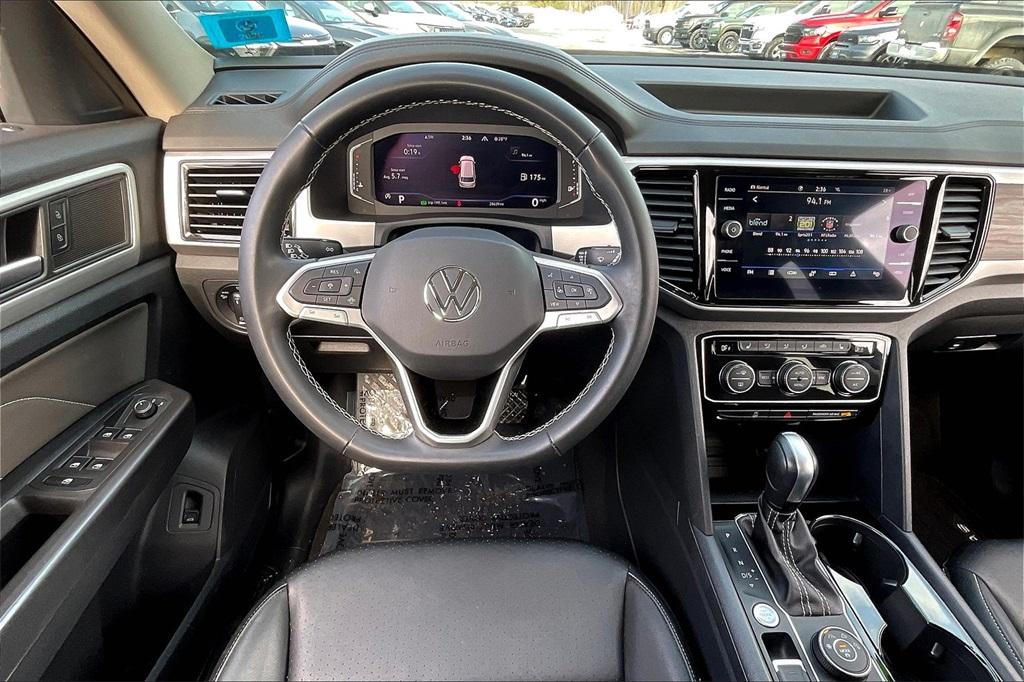 2023 Volkswagen Atlas 3.6L V6 SE w/Technology - Photo 17