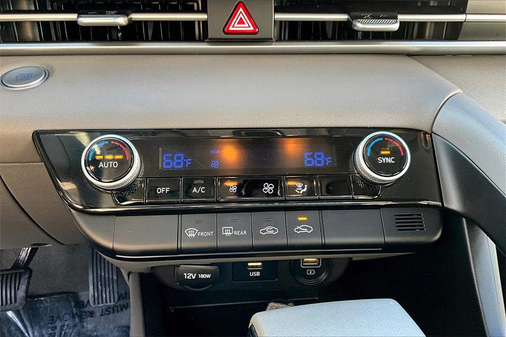 2021 Hyundai Elantra SEL - Photo 25