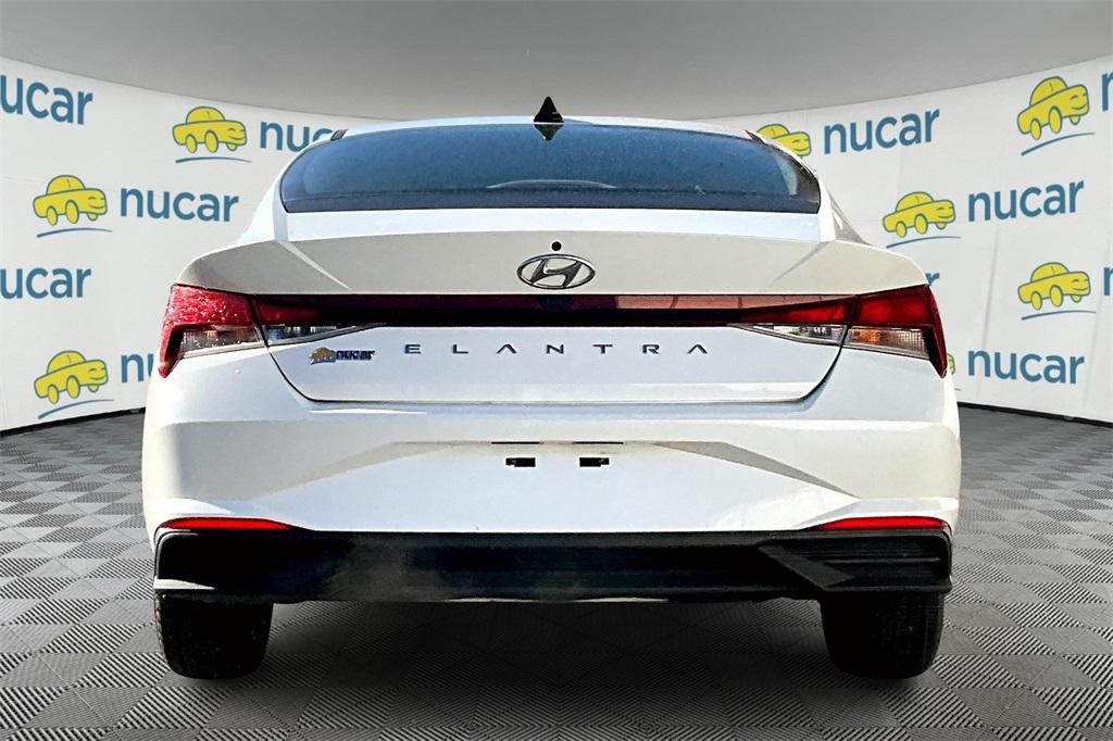 2021 Hyundai Elantra SEL - Photo 5