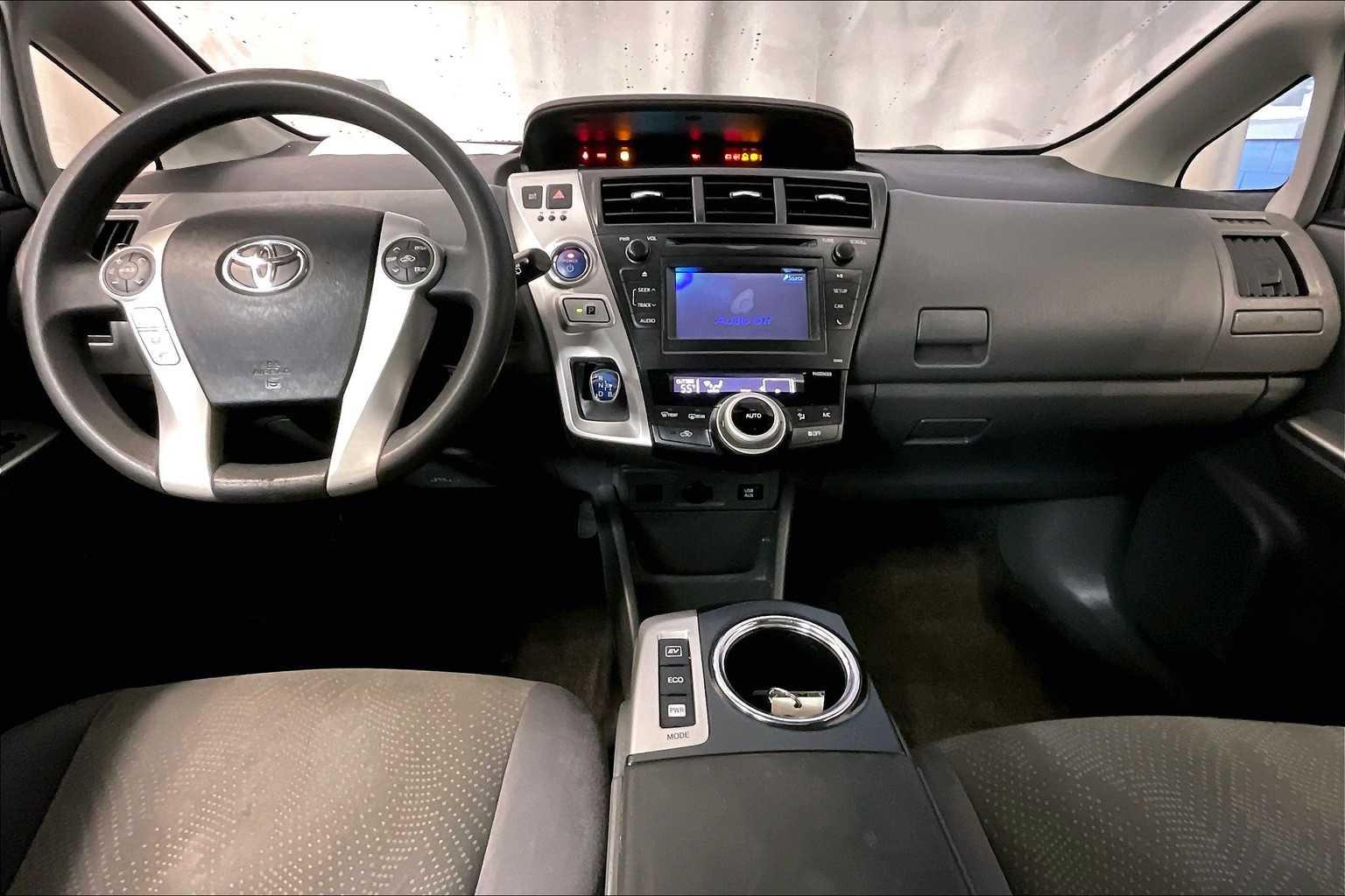 2014 Toyota Prius V Two - Photo 21