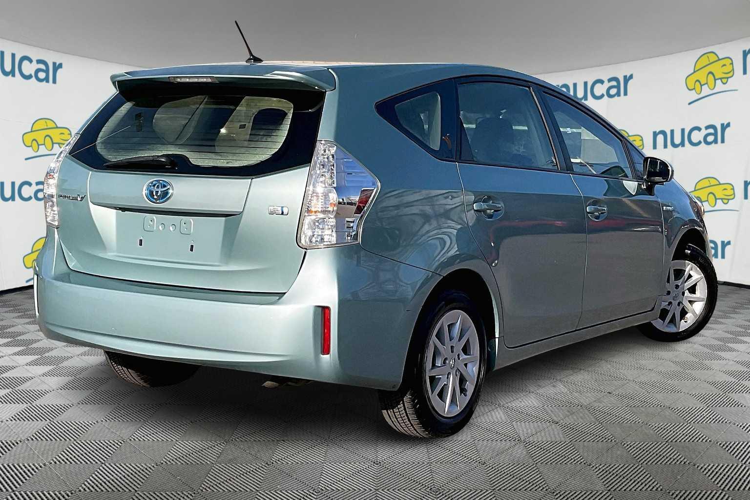 2014 Toyota Prius V Two - Photo 6