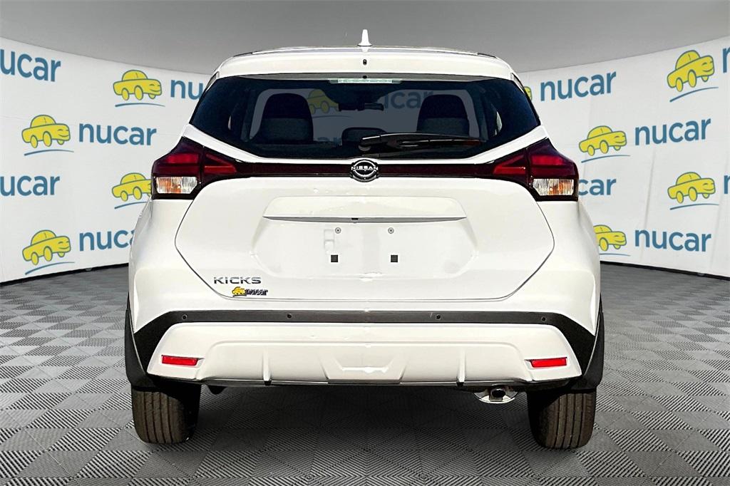 2024 Nissan Kicks S - Photo 5