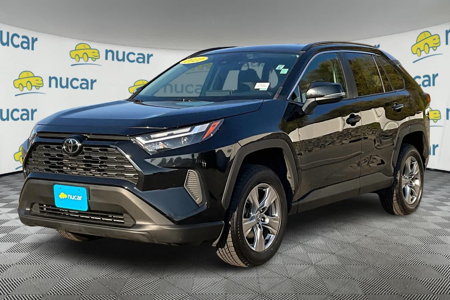 2022 Toyota RAV4 XLE - Photo 3