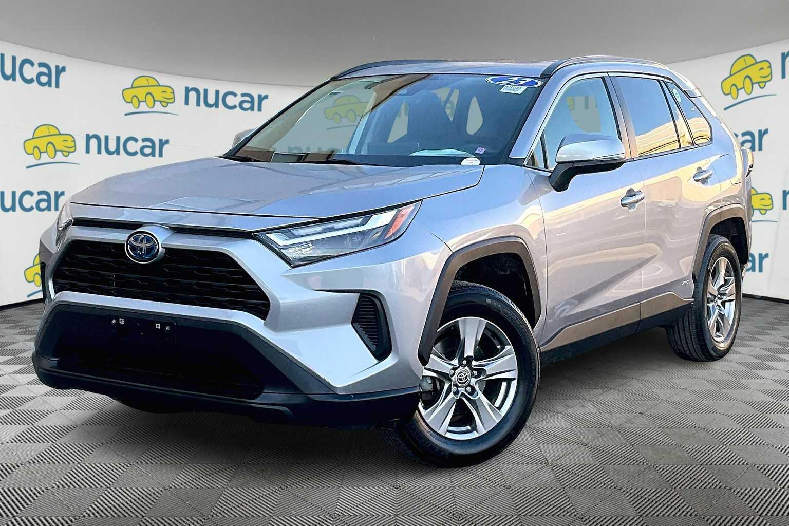 2023 Toyota RAV4 Hybrid XLE - Photo 3